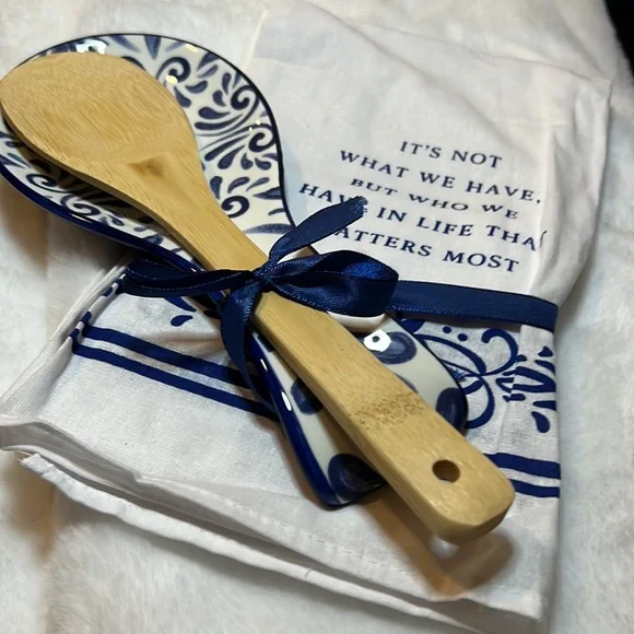Dish Towel and Spoon Rest Set - Picture 5 of 5